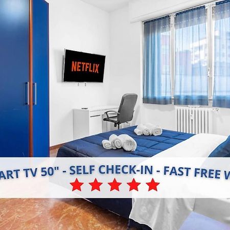 شقة Zona Navigli - Smart House Con Tv 50 E Fast Wifi ميلان المظهر الخارجي الصورة