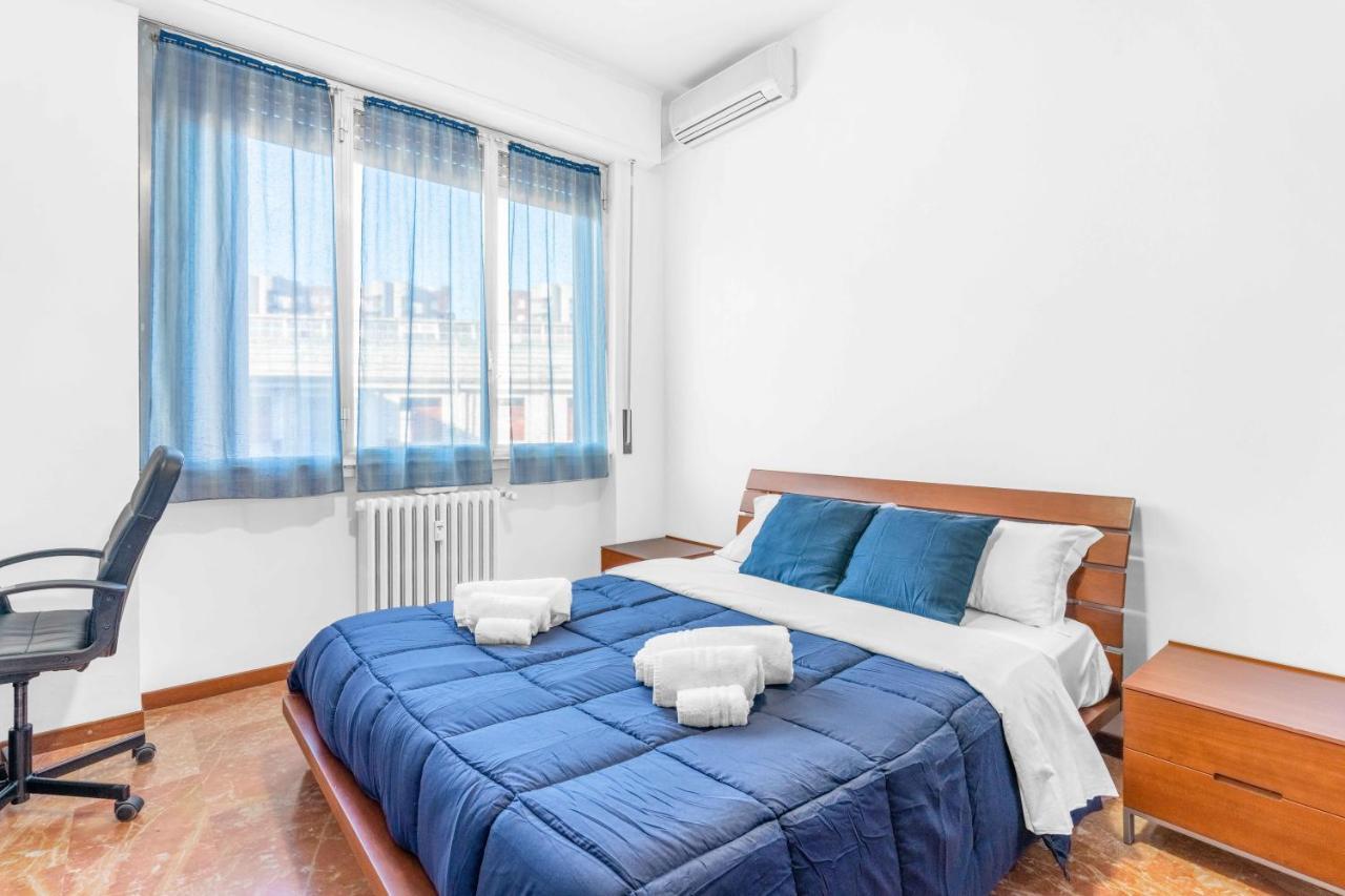 شقة Zona Navigli - Smart House Con Tv 50 E Fast Wifi ميلان المظهر الخارجي الصورة