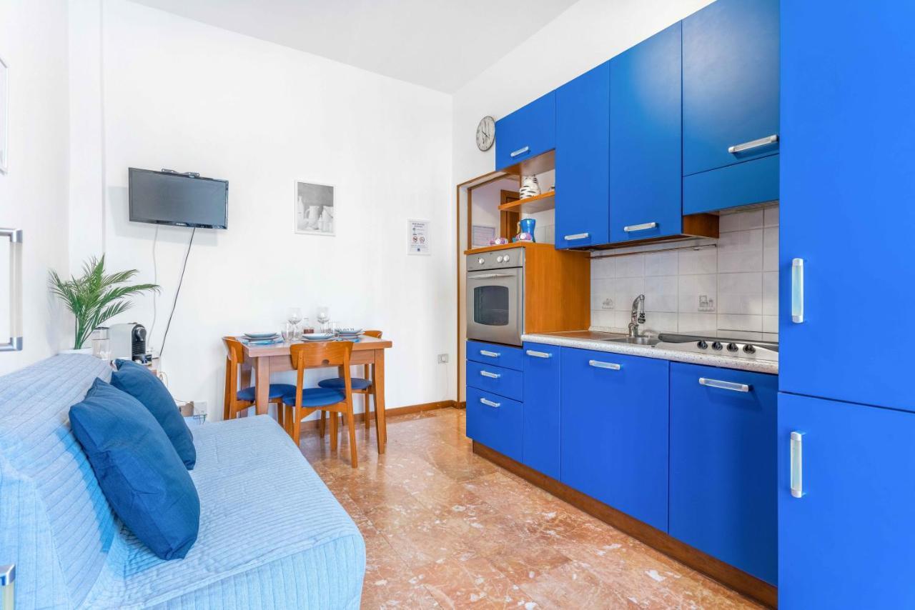 شقة Zona Navigli - Smart House Con Tv 50 E Fast Wifi ميلان المظهر الخارجي الصورة
